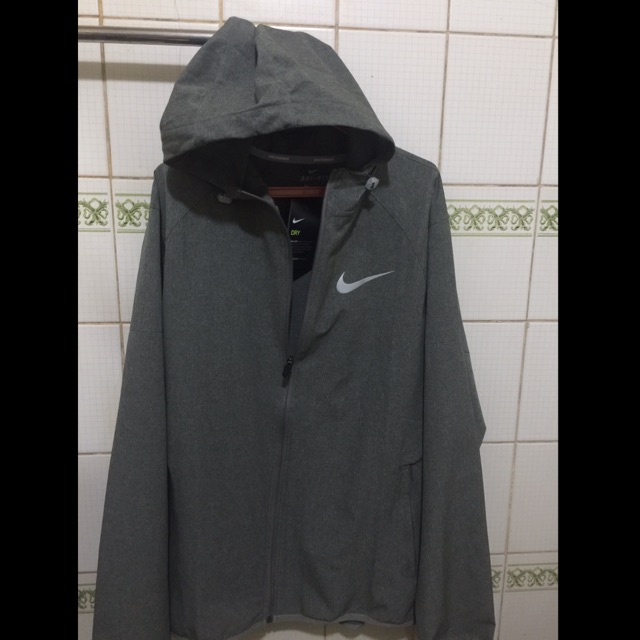 nike running dri fit hoodie