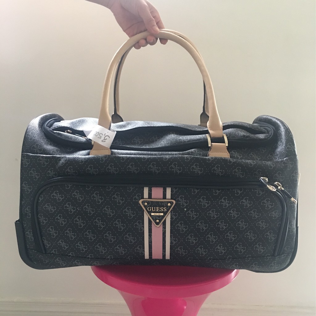 guess overnight travel bag