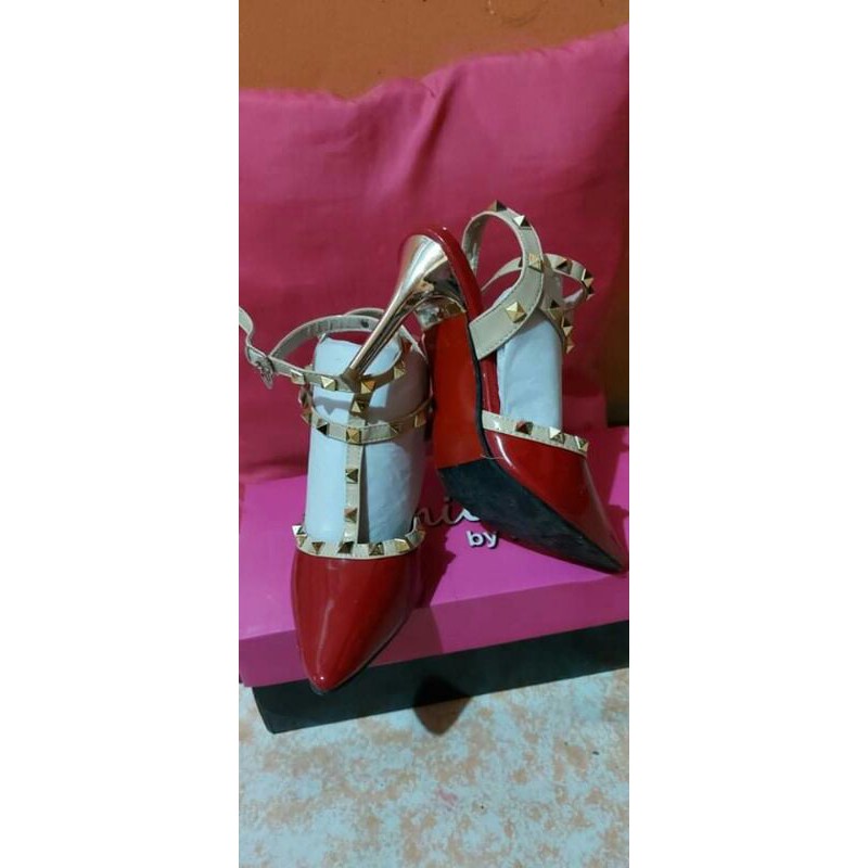 rockstud inspired shoes