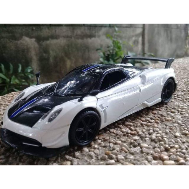 petron pagani toy car