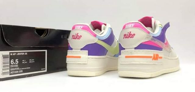 a01220 nike