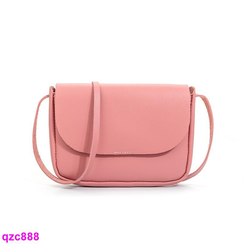 pink small shoulder bag