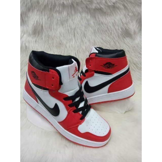 nike high cut shoes