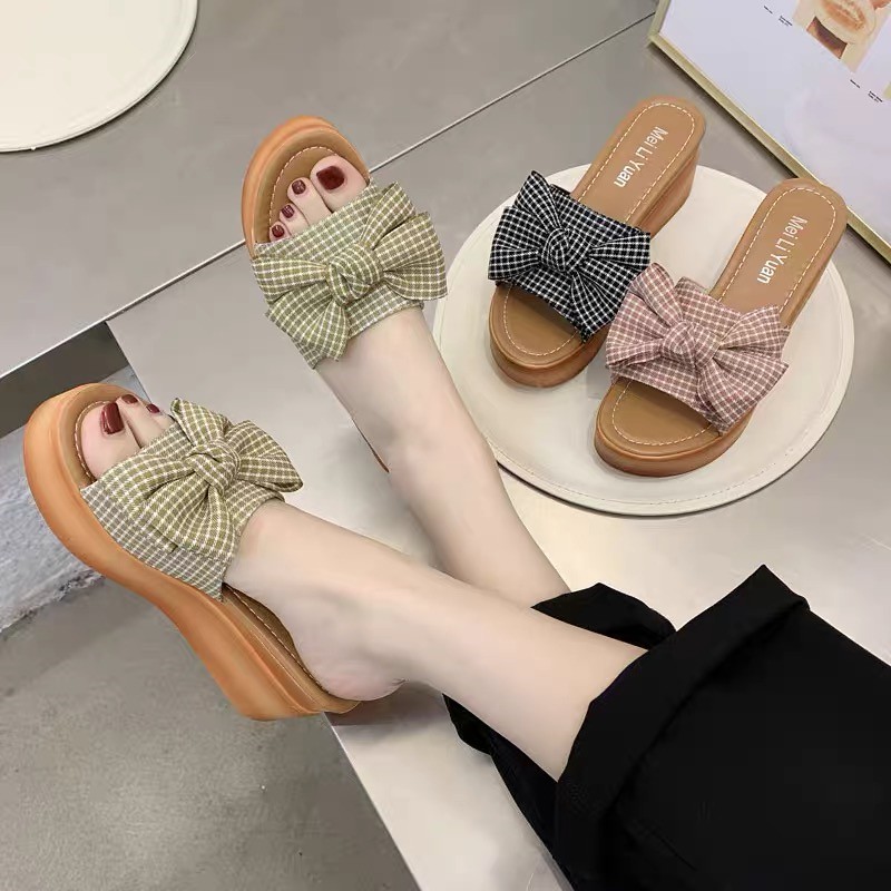cool slippers for adults