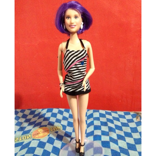 hannah montana fashion moves doll