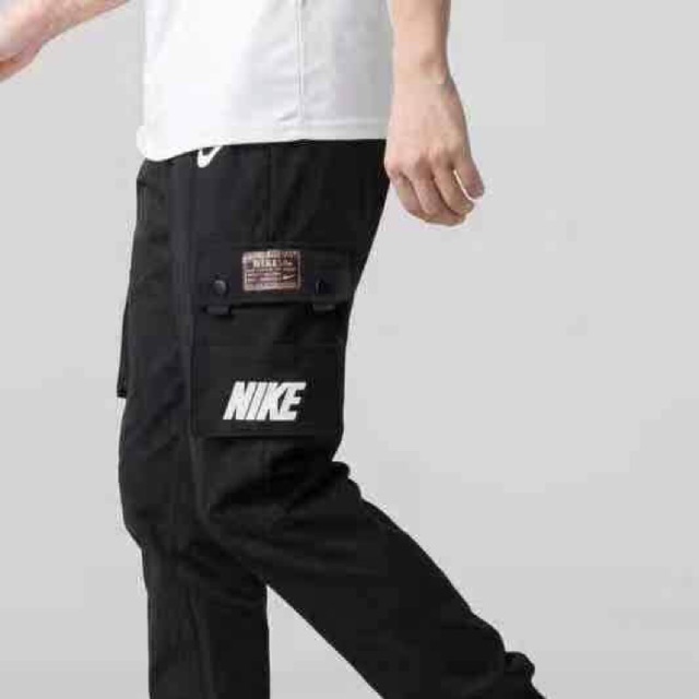 nike pants with pockets