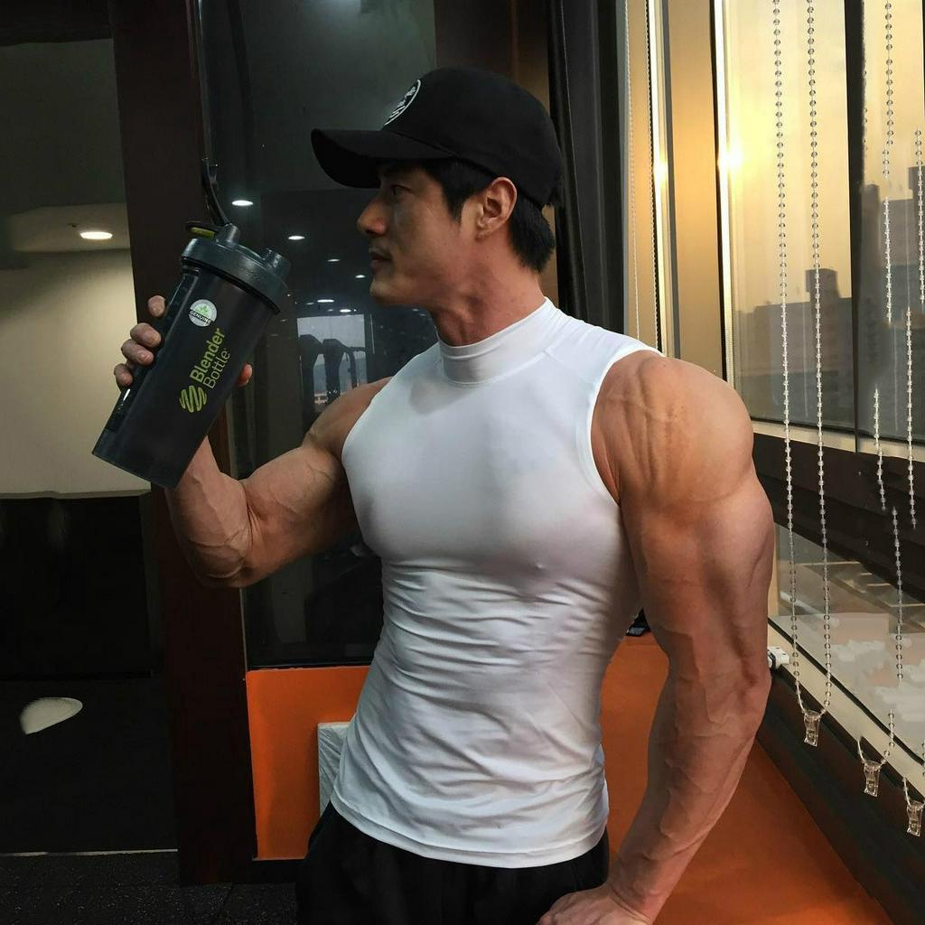 Men Tank Tops Sold Color Turtleneck Bodybuilding Sleeveless shirt High