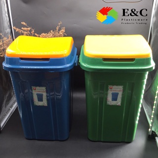 Desktop Trash Can Small Mini Garbage Can Plastic Dustbin with Shake Cover Office 