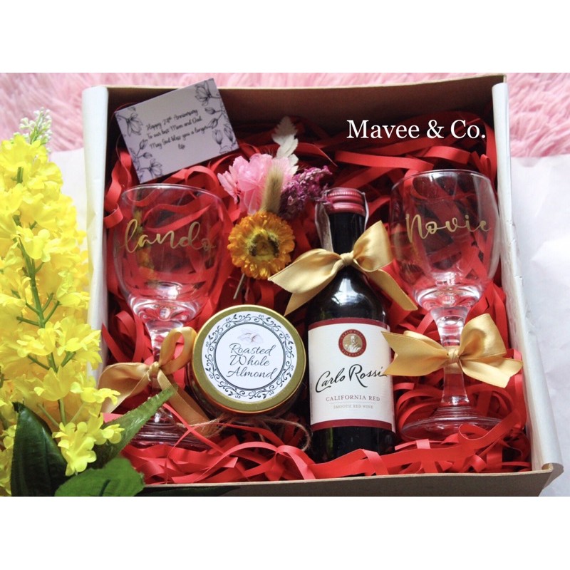 MAVEE PERSONALIZED COUPLE WINE SET GIFT BOX Shopee Philippines