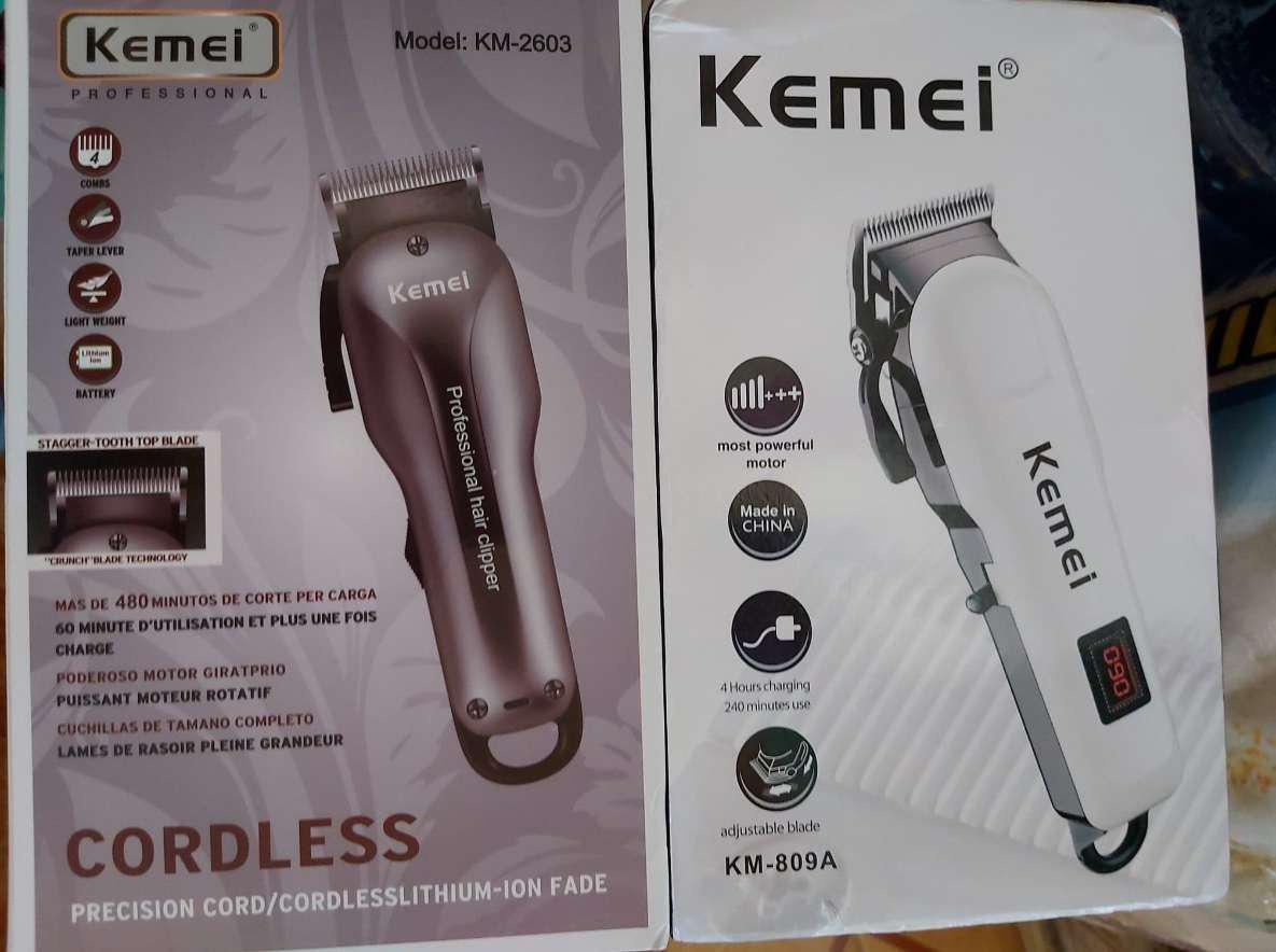 Kemei Rechargeable Electric Haircut Machine Professional Lcd Display Hair Clipper Cordless