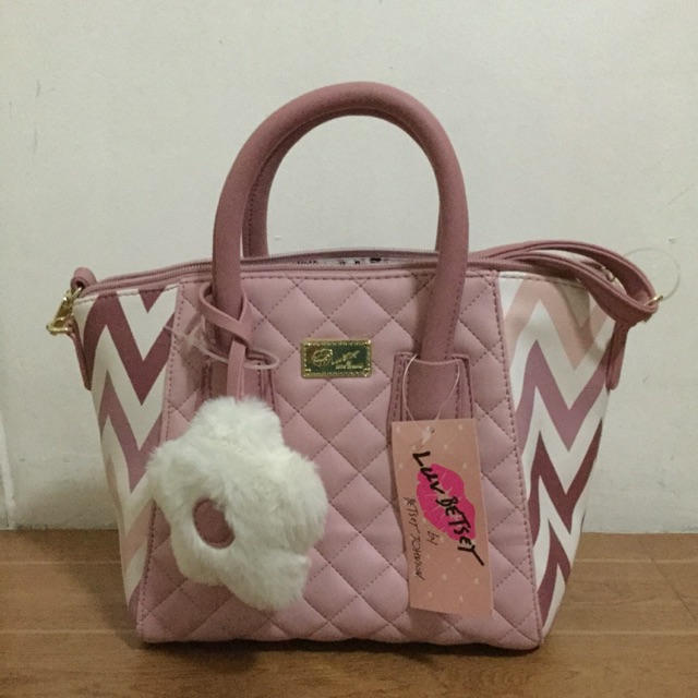 betsey johnson pink handbag