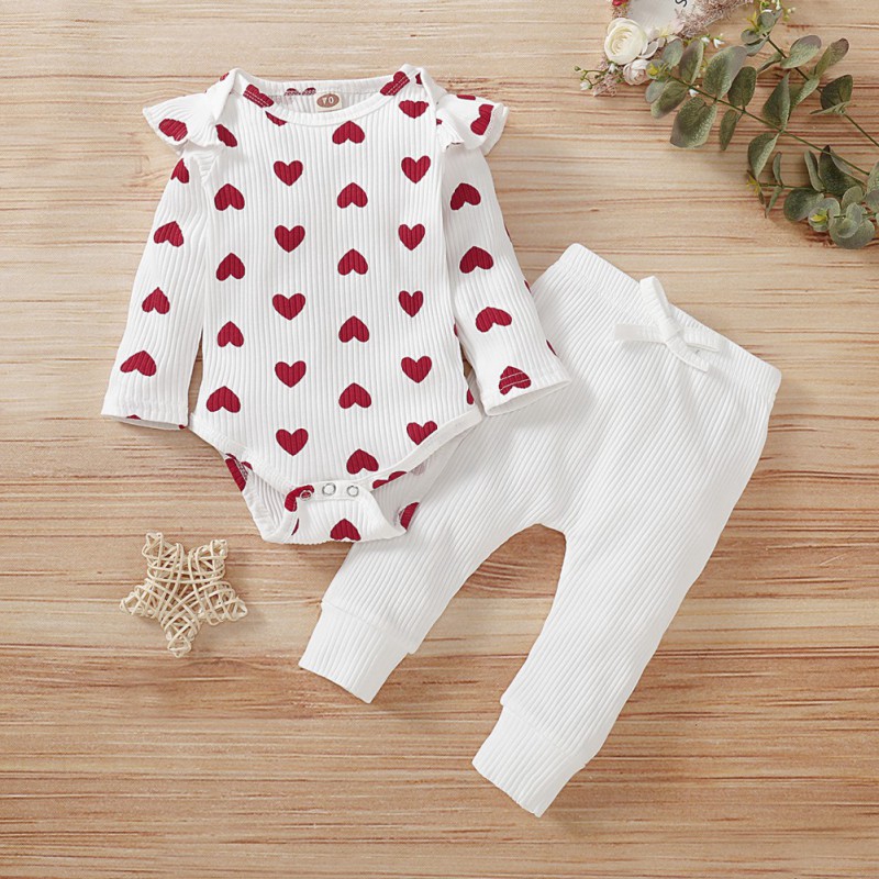 newborn baby grows boy