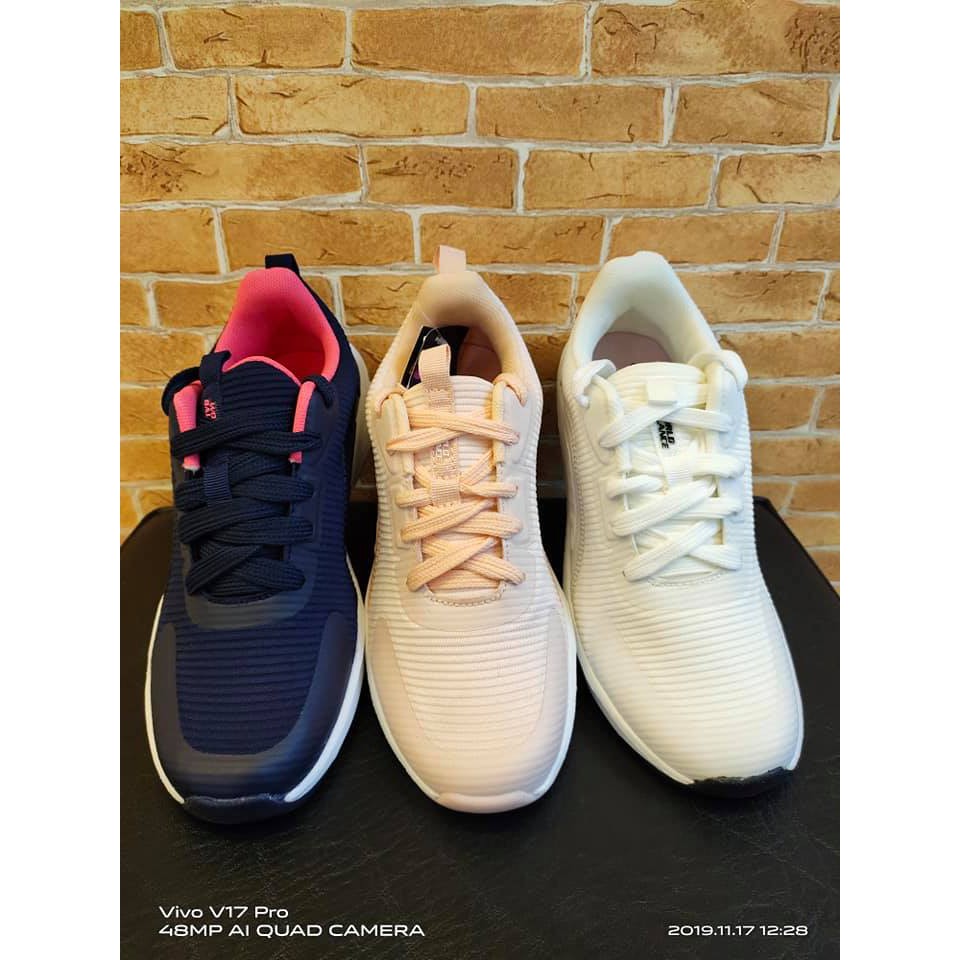 world balance casual shoes