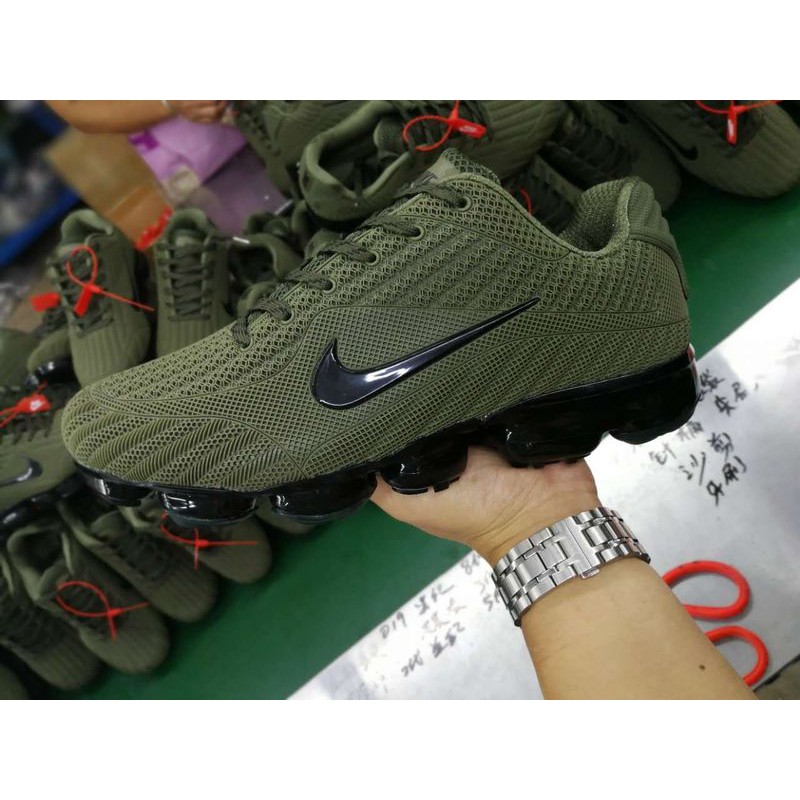 all green vapormax
