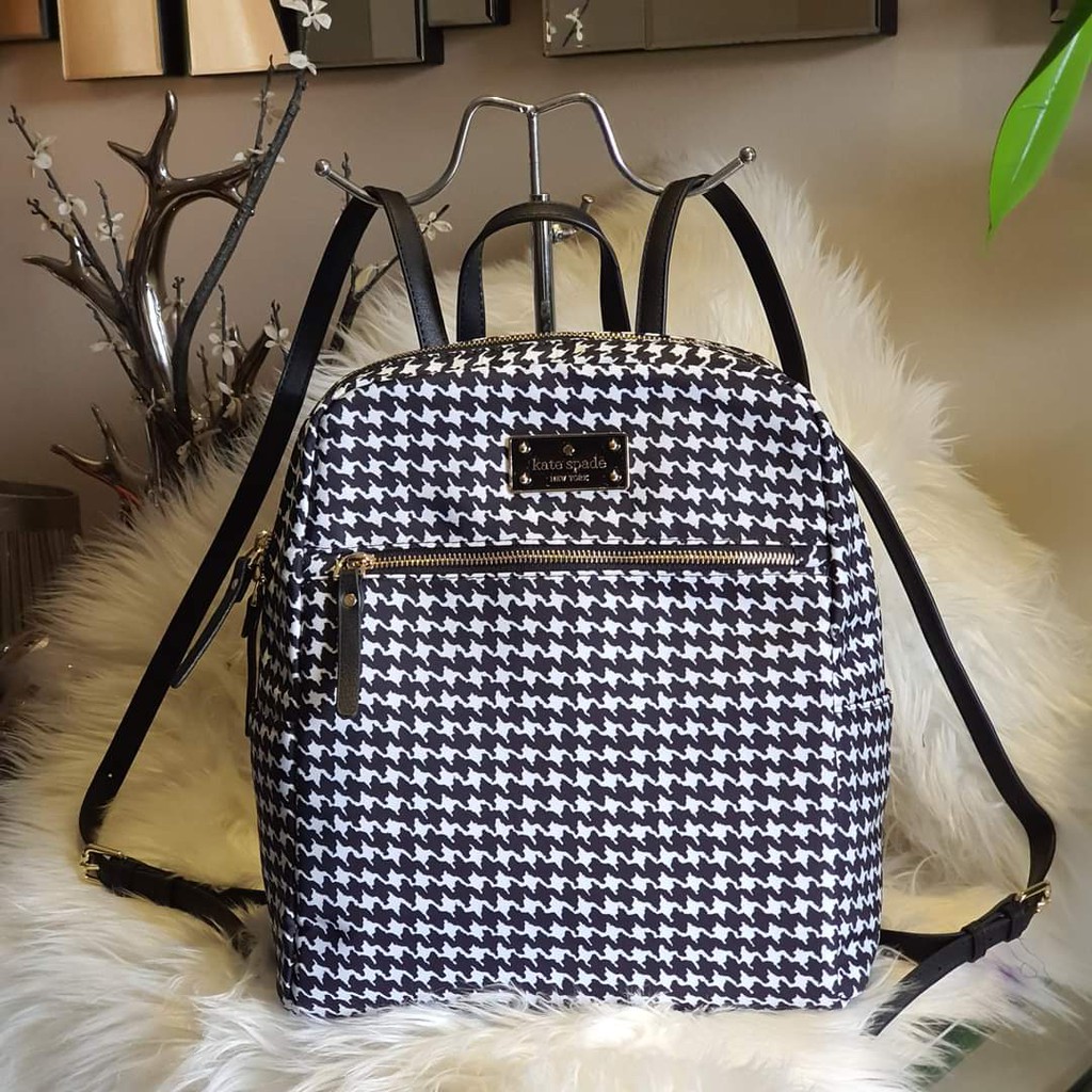 Kate Spade Blake Avenue Nylon Hilo - Classic Backpack with Bar Logo and Side  Pocket in Black / White | Shopee Philippines
