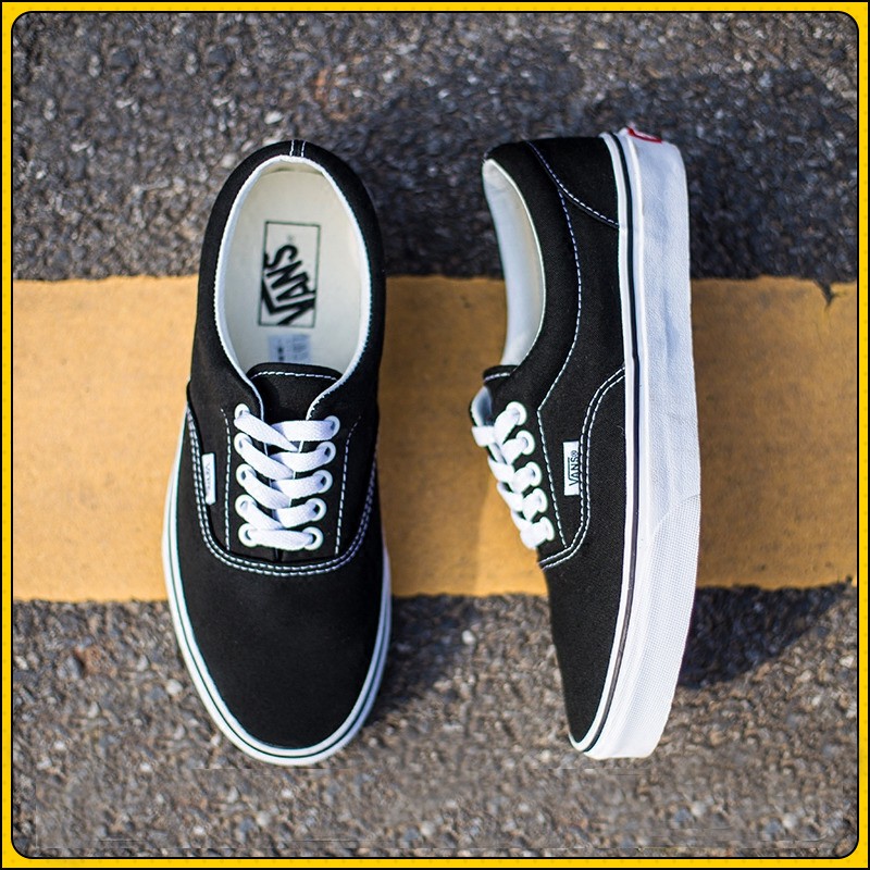 Kloster Stort univers Ark Original Vans authentic shoes classic black and white aut low top men and  women's canvas shoes VN0EE3BLK | Shopee Philippines