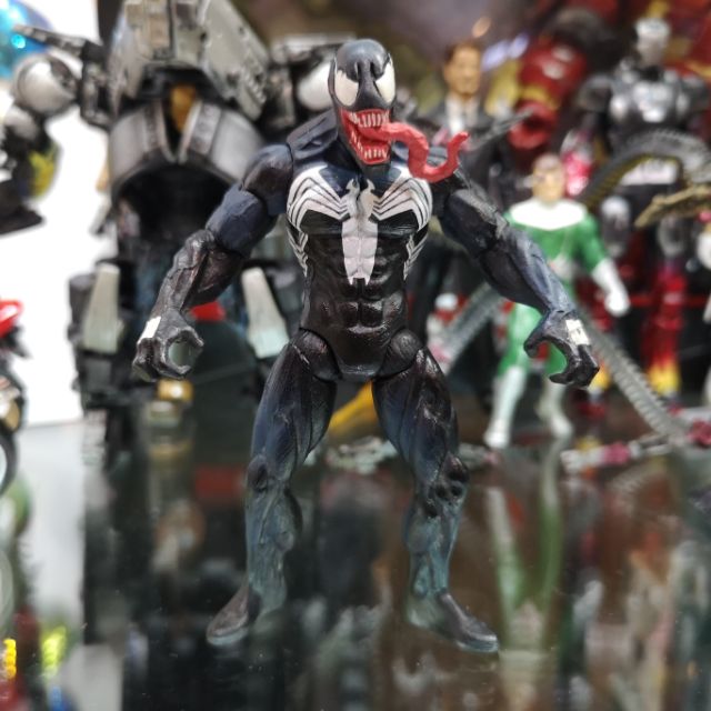 marvel universe venom figure