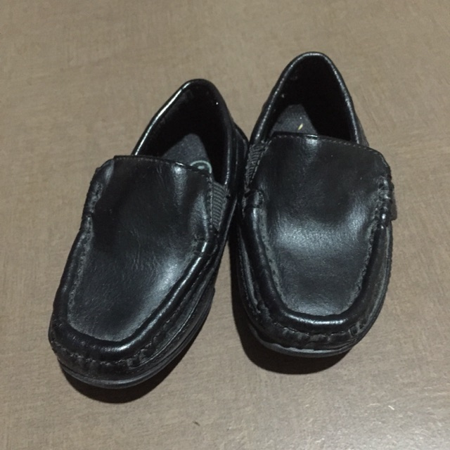 payless non slip shoes