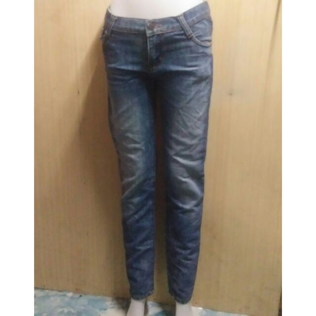 local brand jeans