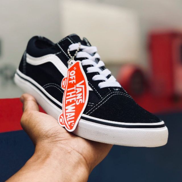 vans off the wall black and white