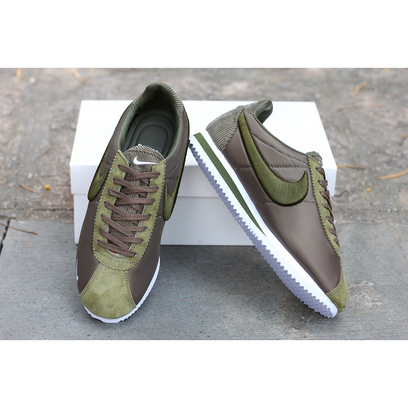 nike classic cortez embroidered sneaker