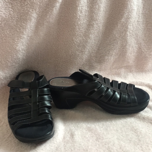 bass slides shoes
