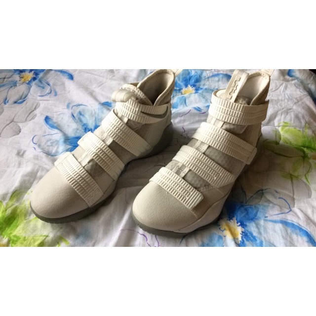 lebron james xi soldier