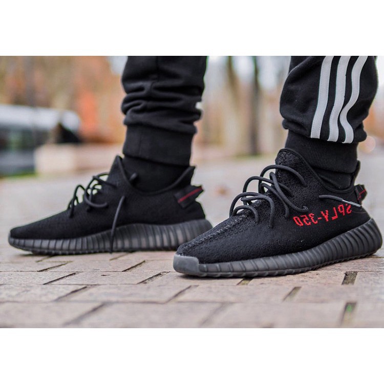 yeezy 350 black red