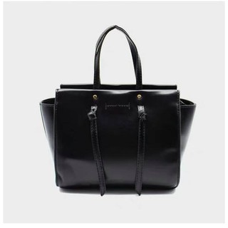logo embossed saffiano leather tote bag marc jacobs
