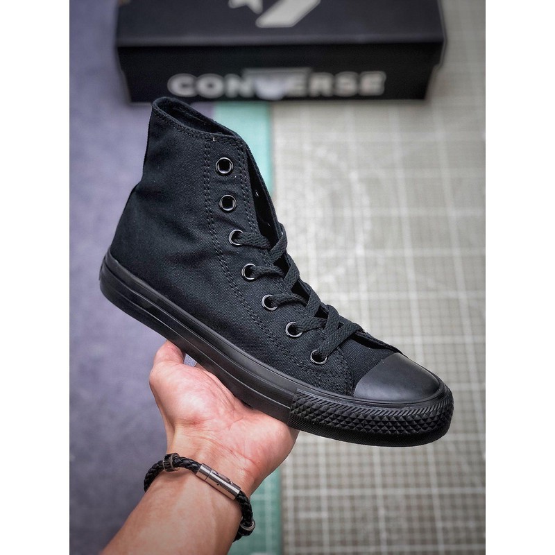 black all star shoes