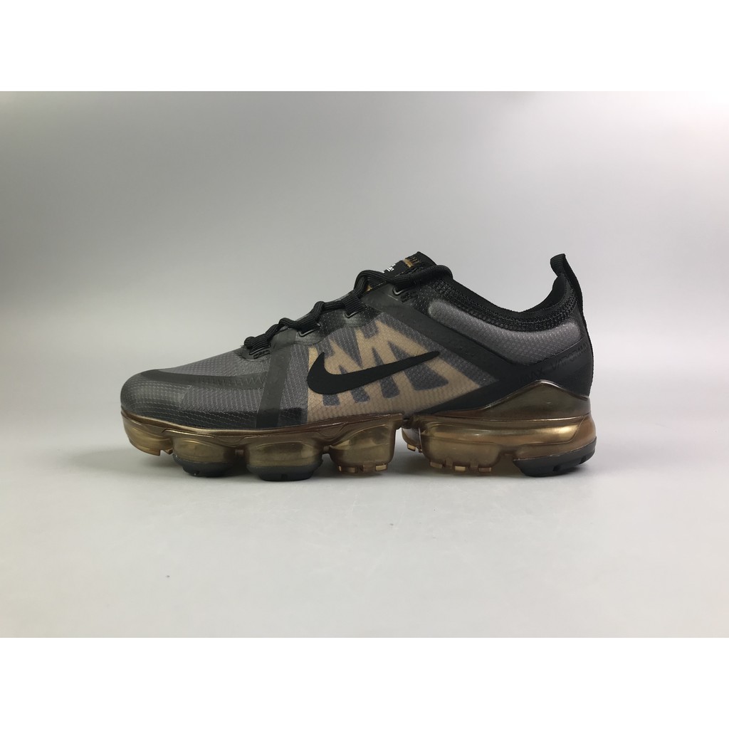 vapormax 2019 black and gold