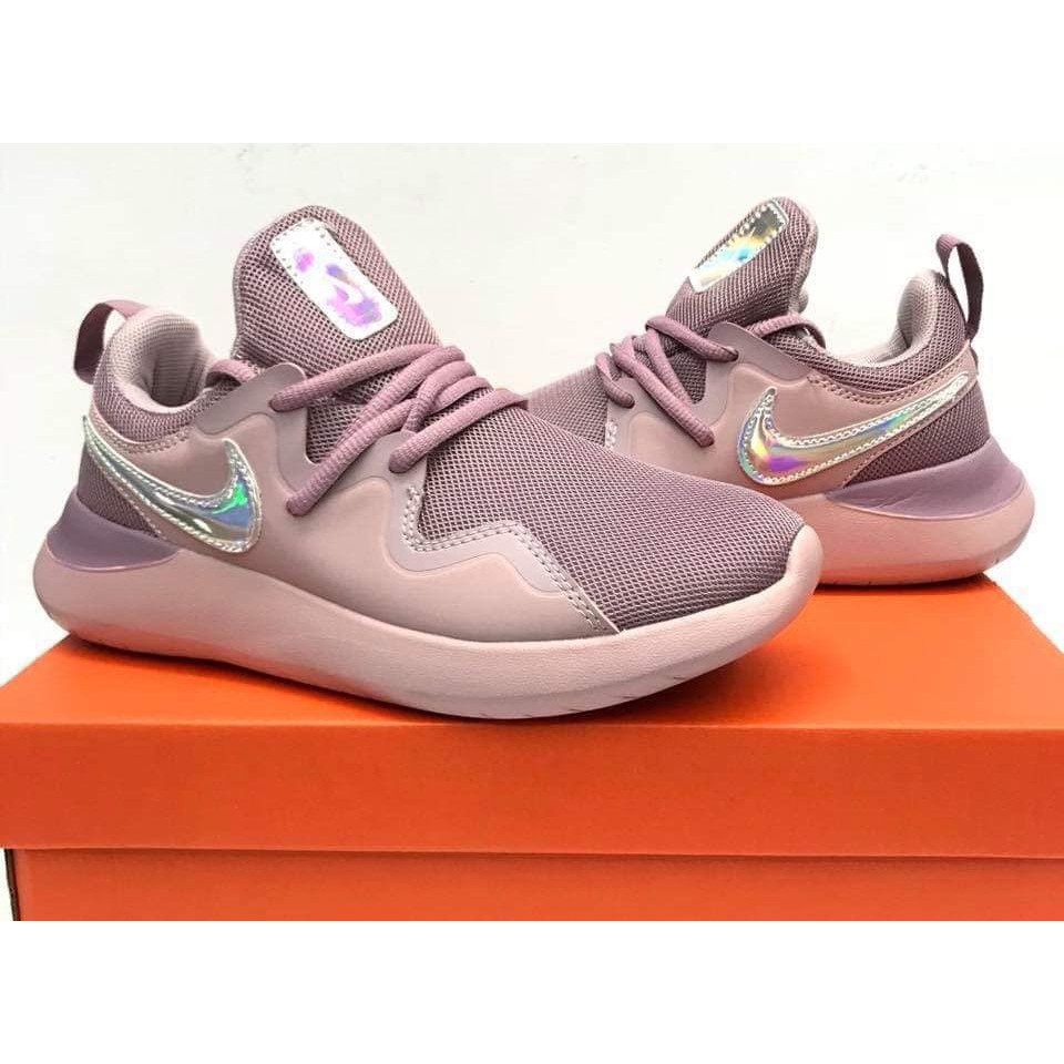 nike tessen pink