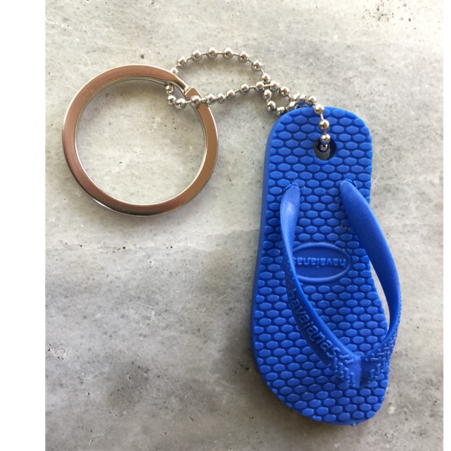 havaianas keychain