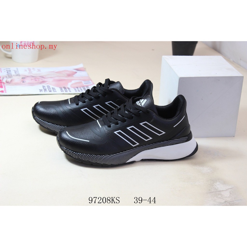 leather sports shoes