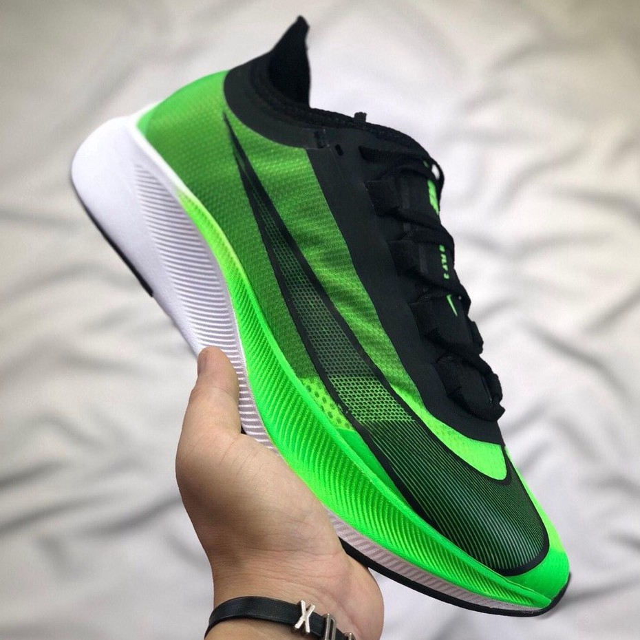 zoom fly price