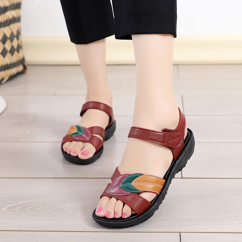 ladies beach sandals