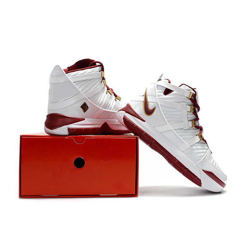 red nike basketball shoes