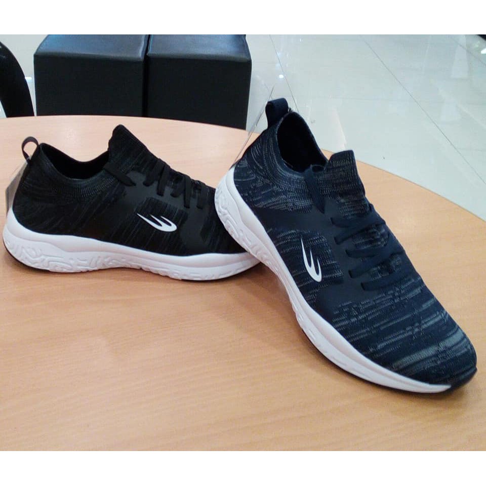 world balance casual sneakers