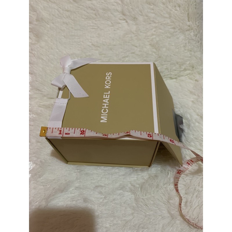 Original Michael Kors gift box for small wallet | Shopee Philippines