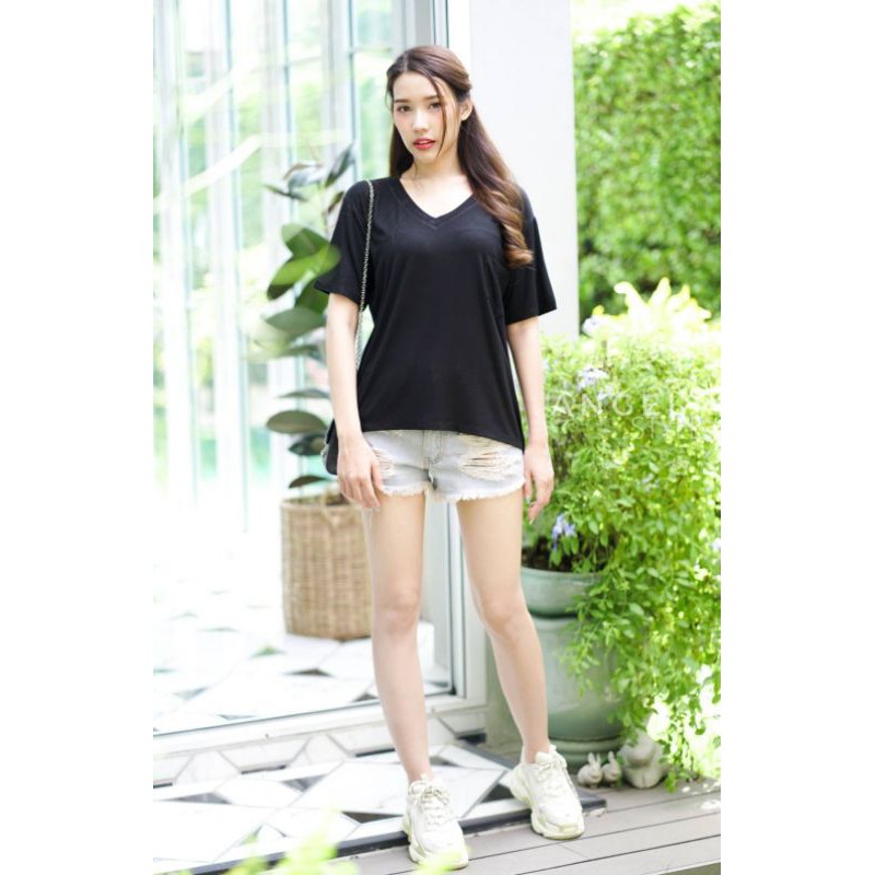Detail: V-Neck Short-Sleeved Shirt Premium Grade Imported Rayon Fabric Unique Thick And Soft Short Front Long Back Cute Bag Decoration - Image 3