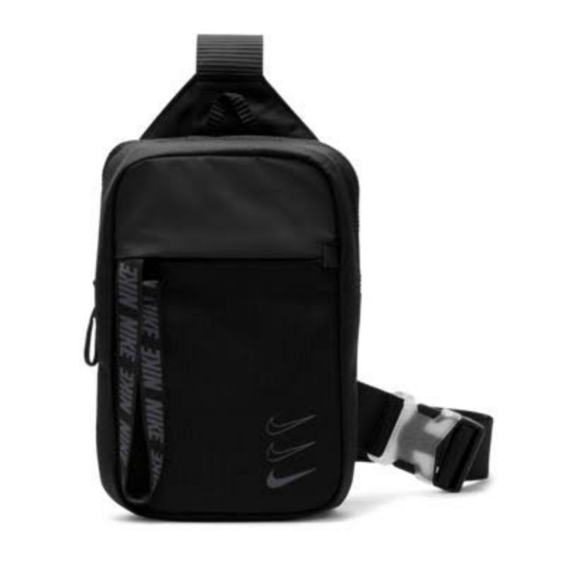 nike advance hip pack medium