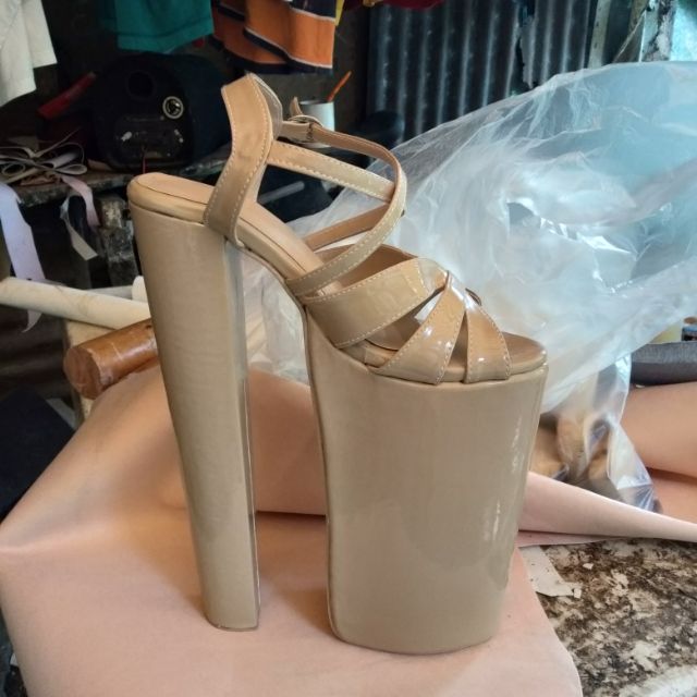 bragais heels design