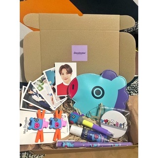 Blind boxBTS BT21 Random Giftset / Surprise Merch box / Gift box #8