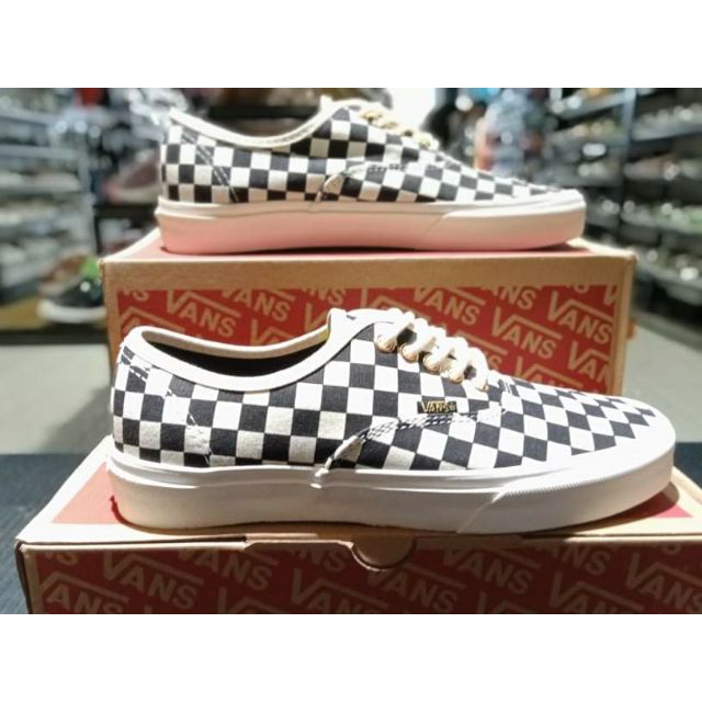 vans cream color