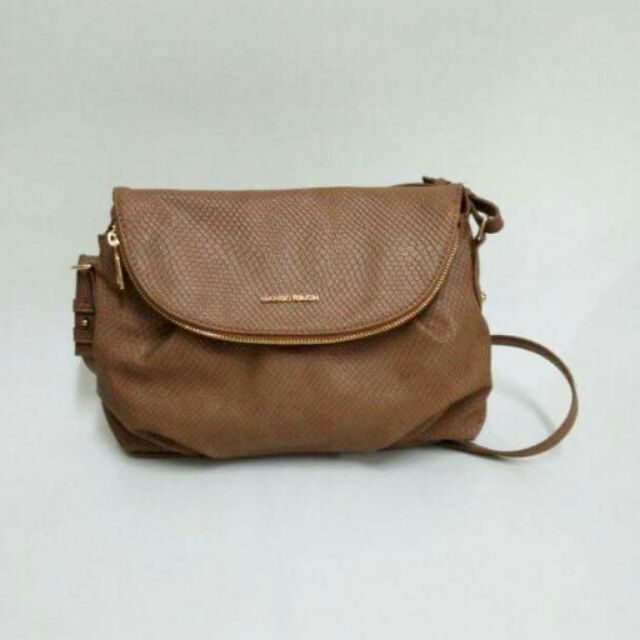 mango touch sling bag price