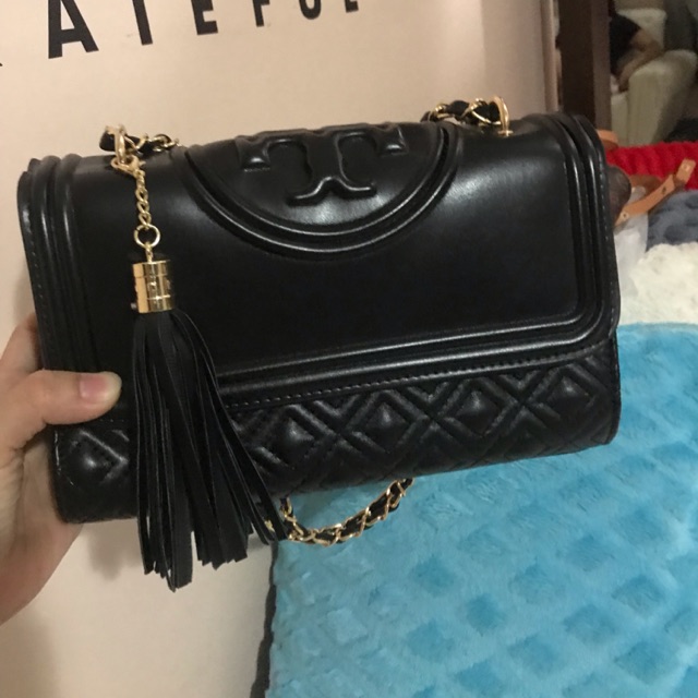 tory burch sling bag black