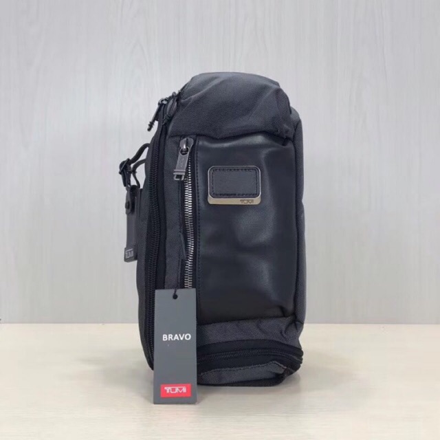 tumi alpha bravo kelley sling