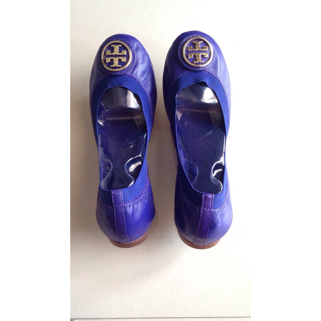 tory burch caroline flat sale