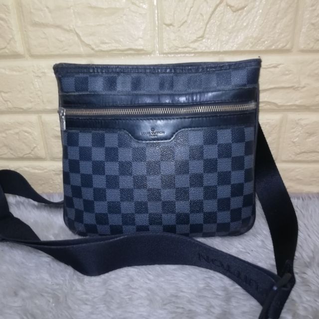 louis vuitton messenger bag price