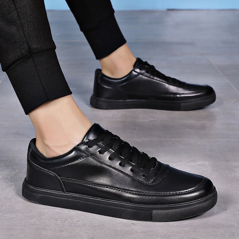 black casual canvas shoes